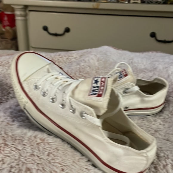 Women’s Converse Chuck Taylor All Star Low Sneakers in White size 7.5 - Picture 3 of 6